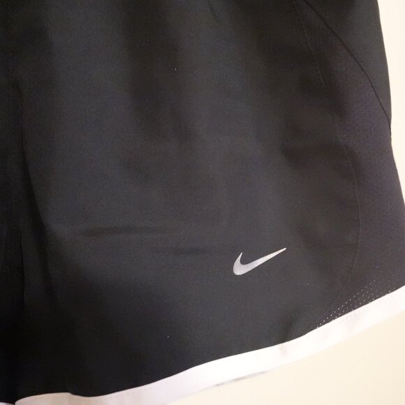 Nike Running Shorts with White Trim Size XS - Picture 4 of 4